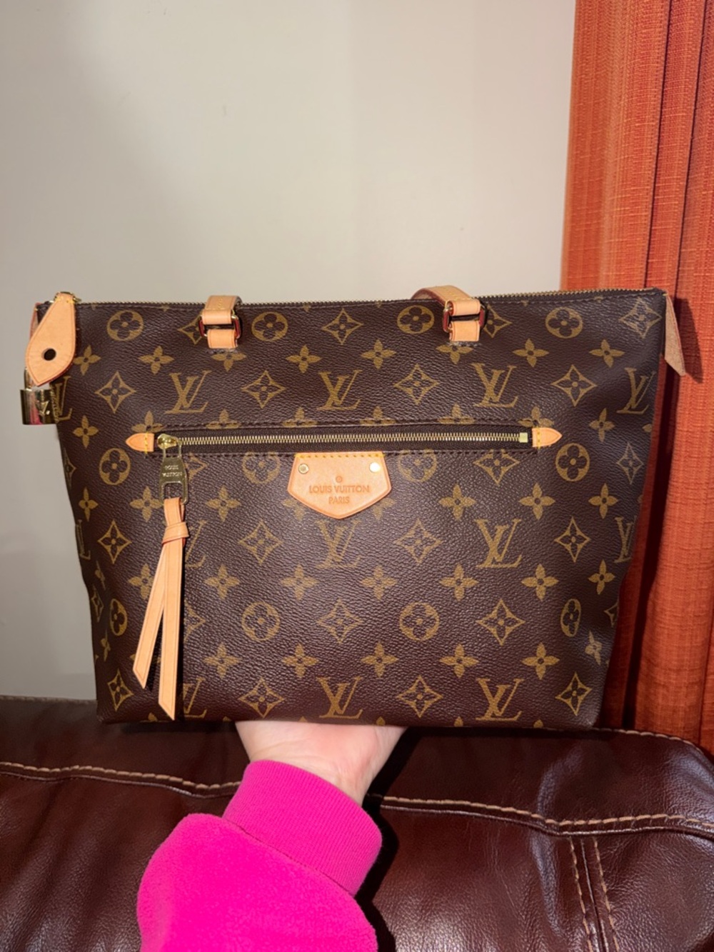 ‼️Authentic Louis Vuitton Lena PM Monogram Tote Shoulder Bag - Picture 2 of 15